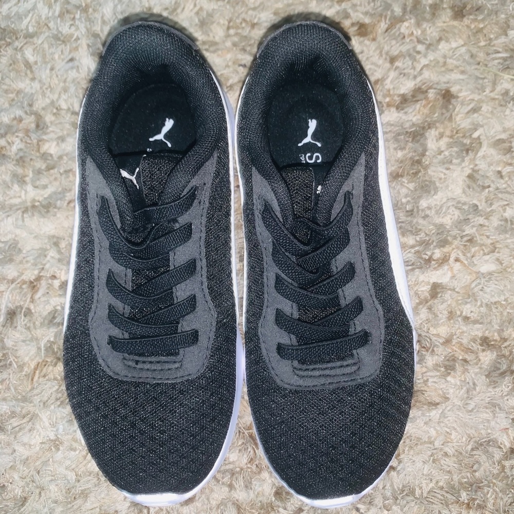 🐆brand new puma shoes🐆
